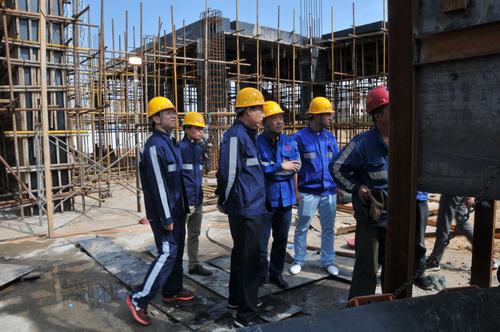 洗選煤運營公司安一項目部順利完成皮帶的安裝及運轉