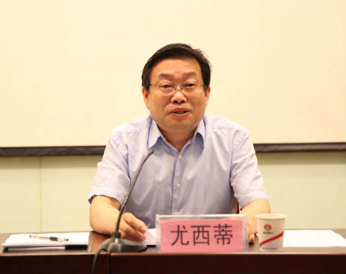 新班子上任一個月，看他們都忙了些啥？