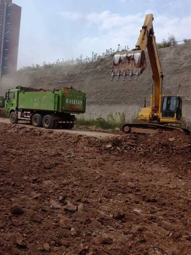 銅煤公司第十一部承建的西安航天基地藍山水岸住宅項目開工建設