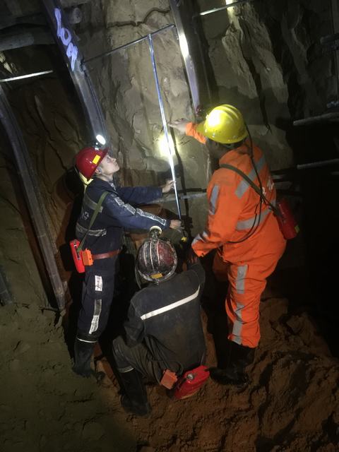 掘進公司單日進尺133.1米創(chuàng)9月新高