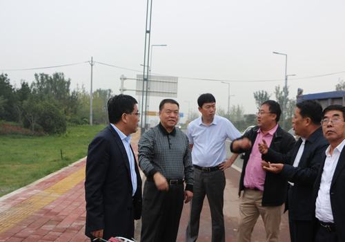 陜煤集團總經(jīng)理助理、建設集團聯(lián)合黨委書記、董事長寧興剛節(jié)日期間深入寶雞分公司施工現(xiàn)場視察慰問