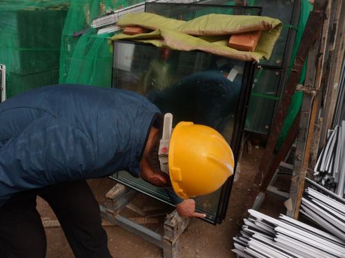 “安全、質(zhì)量、環(huán)?！比荦R下以優(yōu)異的成績迎接“十九大”的勝利召開