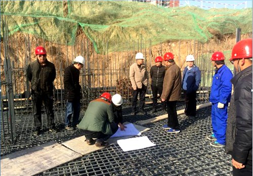 大秦置業(yè)公司:藍山水岸項目施工淡季建設(shè)忙