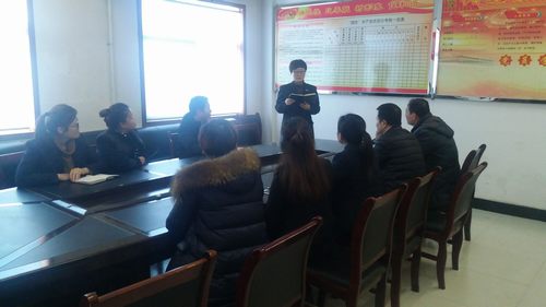 銅煤公司第十二項目部開展黨課“大家講”推進(jìn)十九大精神宣貫深入開展