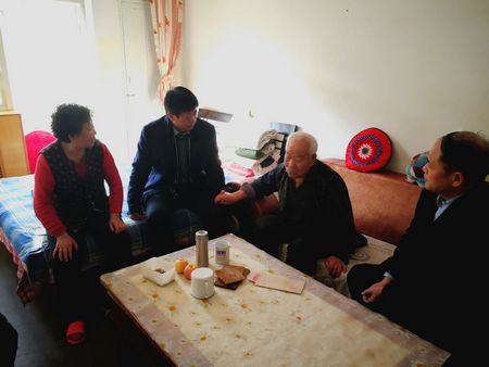 心系困難職工，情系企業(yè)發(fā)展