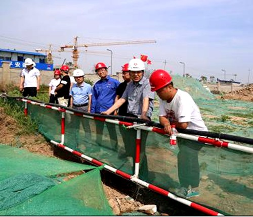 侯本英一行深入西安片區(qū)施工現(xiàn)場檢查指導工作