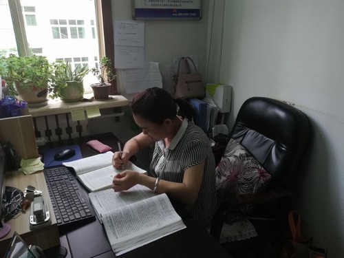 陜煤建設(shè)銅煤公司基層車間工會(huì)強(qiáng)化女職工教育培訓(xùn)，提升女職工綜合素質(zhì)