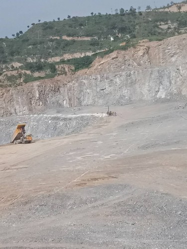 陜煤建設(shè)銅煤公司承建的年產(chǎn)20萬噸固廢處理項(xiàng)目順利開工