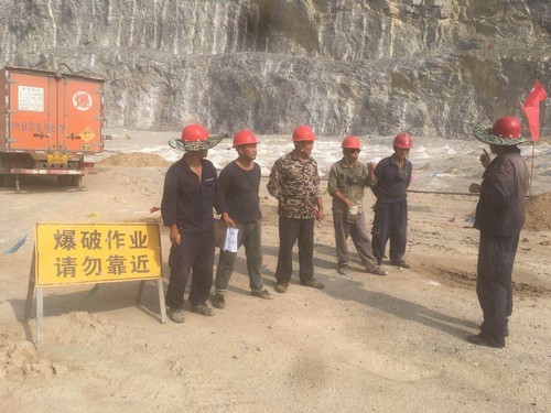 陜煤建設銅煤公司承建的年產(chǎn)20萬噸固體廢物收集、貯運及預處理項目施工工作高效推進