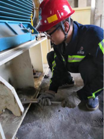 中秋佳節(jié)，我們在工地