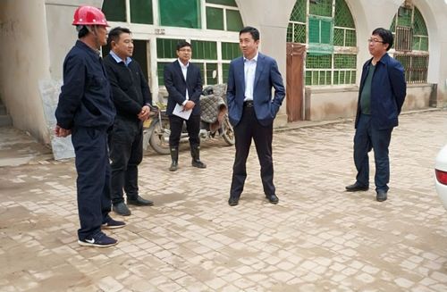 陜煤集團(tuán)總經(jīng)理助理、榆林合力集團(tuán)董事長范京道一行蒞臨陜煤建設(shè)天工公司承建的清澗北國棗業(yè)紅棗深加工項目視察指導(dǎo)工作