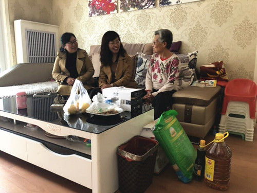 陜煤建設(shè)機(jī)電安裝公司 重陽佳節(jié)慰問職工家庭高齡老人