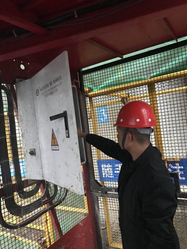 陜煤建設(shè)銅煤公司安全管理三把鎖為“百日安全”護航保駕