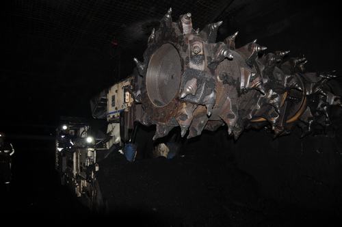 陜煤建設掘進公司：2134.6米！“掘進鐵軍”新記錄誕生