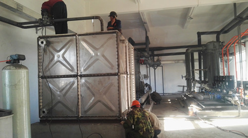 陜煤建設(shè)天工公司安裝一部大佛寺礦主副井工業(yè)場地?zé)崃芫W(wǎng)工程進入沖刺階段