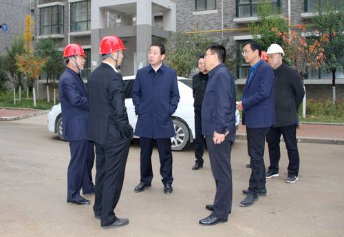 銅川市副市長高毅蒞臨銅煤1#、2#小區(qū)現(xiàn)場調(diào)研檢查供暖準備工作