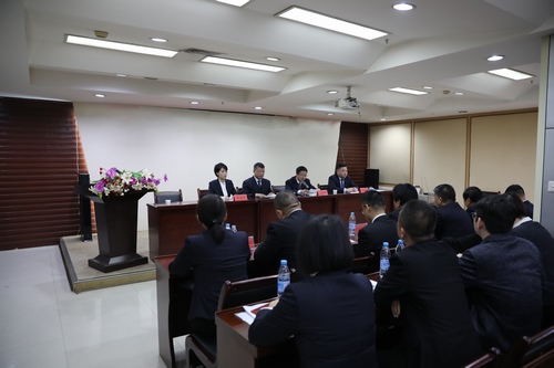 路橋分公司召開“講、敢、改”專題教育和違規(guī)收送禮金專項(xiàng)整治再動(dòng)員會(huì)