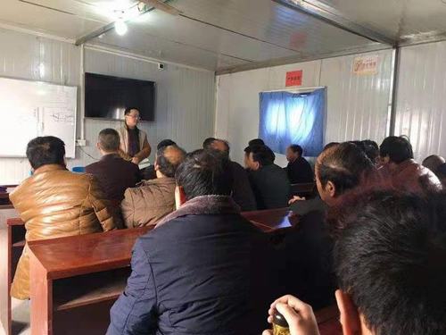 陜煤建設(shè)礦建二公司小保當三項目部注入多劑復(fù)工“安全針”