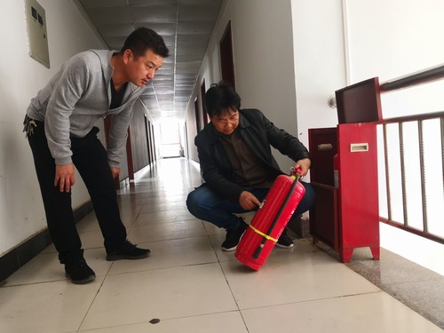 陜煤建設(shè)銅煤公司開展消防安全大檢查專項行動為百日會戰(zhàn)護(hù)航