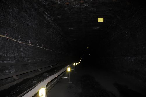 陜煤建設(shè)掘進公司：北翼項目部3-1煤輔運大巷反掘精準(zhǔn)貫通