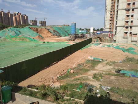 陜煤建設(shè)天工公司清潔能源項(xiàng)目部攻堅(jiān)克難搶工期  安全質(zhì)量?jī)刹徽`