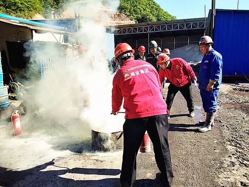 陜煤建設礦建二公司各項目部組織火災應急演練防患于未“燃”