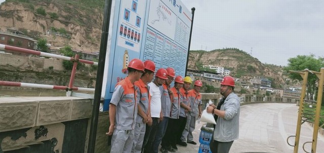 陜煤建設路橋分公司多舉措助推夏季施工