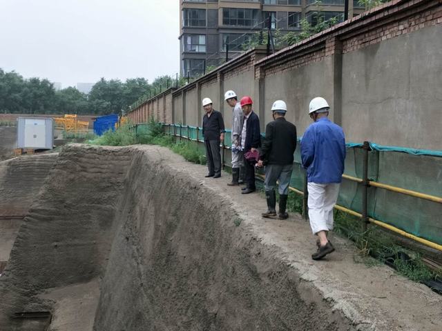 陜煤建設(shè)銅川公司各項(xiàng)目部采取措施應(yīng)對汛期