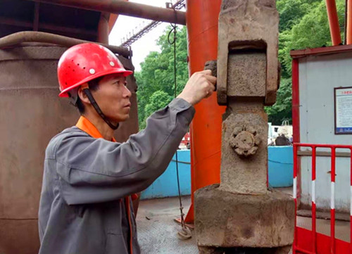 陜煤建設礦建三公司關(guān)山項目部“四個強化”保汛期立井大型機電設備安全運轉(zhuǎn)