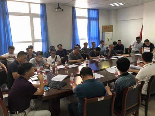 陜煤建設(shè)銅煤公司承建的荔枝苑小區(qū)28#、29#、30#、31#樓順利通過(guò)竣工驗(yàn)收