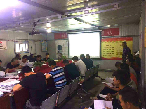 陜煤機電安裝公司曹家灘項目部“三板斧”推進安全專項活動