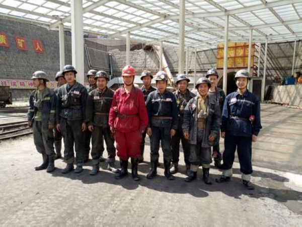 陜煤建設(shè)天工公司施工的黃陵礦業(yè)瑞能煤業(yè)109工作面切眼順利貫通