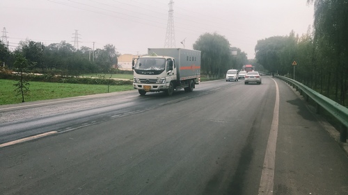 陜煤建設(shè)路橋分公司文家坡礦彬湫公路小章至豳風(fēng)橋段大修工程順利通過(guò)竣工驗(yàn)收