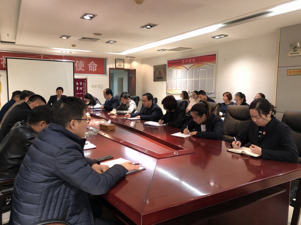 陜煤建設(shè)礦建二公司機關(guān)黨支部召開“不忘初心、牢記使命”專題組織生活會