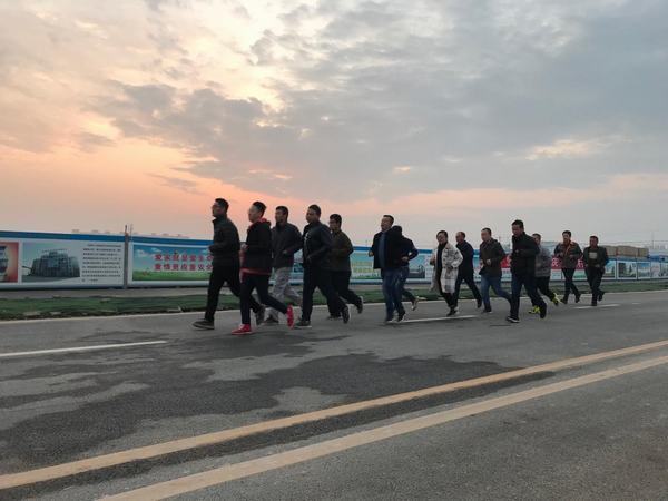 讓我們一起打造培養(yǎng)團(tuán)隊(duì)狼文化！