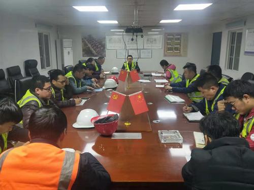 安全警示教育片讓陜煤建設(shè)銅煤公司這個(gè)項(xiàng)目部的班前會(huì)不一樣