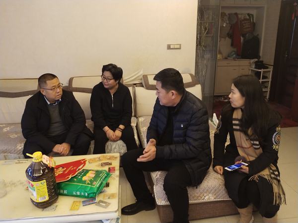 陜煤建設(shè)韓城分公司從“心”出發(fā)，慰問困難職工“暖人心”