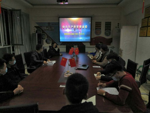 陜煤建設(shè)路橋分公司“問(wèn)診”復(fù)工確保安全到位