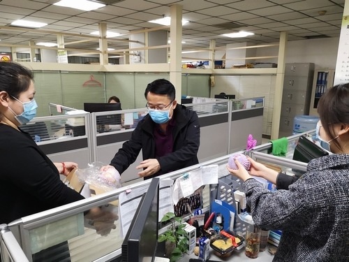 “蘋蘋”安安，陜煤建設(shè)路橋分公司戰(zhàn)“疫”有溫度