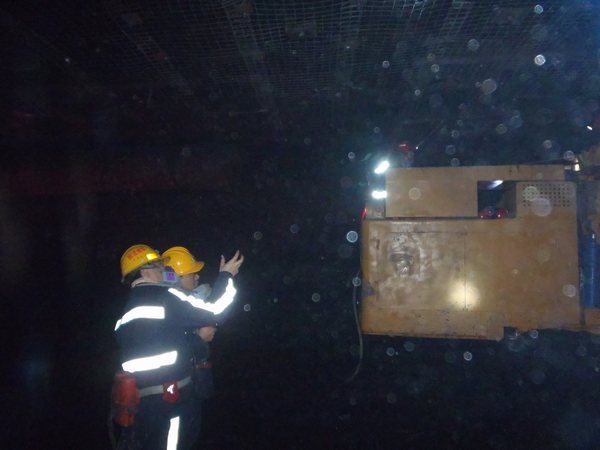 陜煤建設(shè)掘進(jìn)公司：紅柳林項目部轉(zhuǎn)變作風(fēng)掘進(jìn)鐵軍建設(shè)樹標(biāo)桿