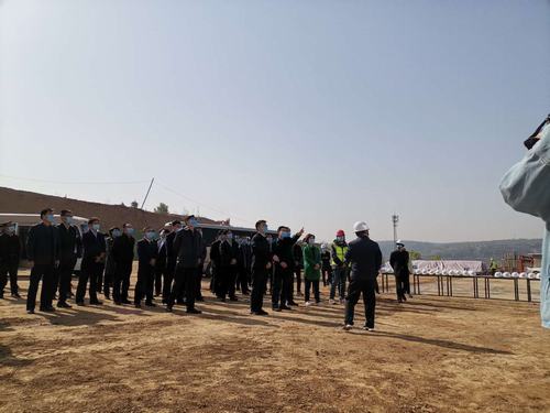 彬州市委書記鐘偉蒞臨銀西高鐵彬州東站前廣場項(xiàng)目觀摩指導(dǎo)工作