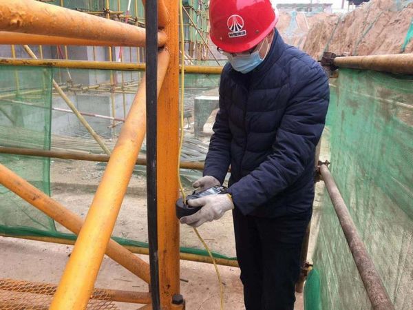 天工公司設(shè)備管理電氣春季預(yù)防實(shí)驗(yàn)正當(dāng)時