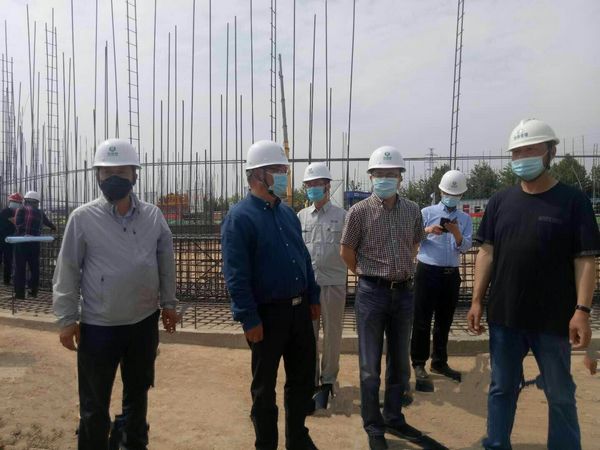 中儲(chǔ)糧西安分公司總經(jīng)理戴中文、西安直屬庫(kù)總經(jīng)理趙琳蒞臨天工公司中儲(chǔ)糧項(xiàng)目檢查指導(dǎo)工作