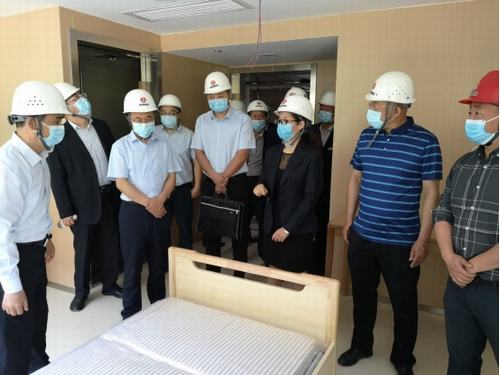 陜煤實(shí)業(yè)集團(tuán)董事長胡守平、總經(jīng)理劉文蒞臨西煤機(jī)養(yǎng)老院項(xiàng)目部檢查指導(dǎo)工作