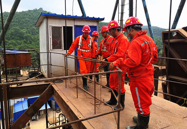 陜煤建設(shè)礦建三公司現(xiàn)場(chǎng)檢查督促“安全月活動(dòng)”深入開展