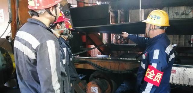 陜煤建設洗選煤運營公司“紅袖章”筑牢安全生產(chǎn)“防護墻”