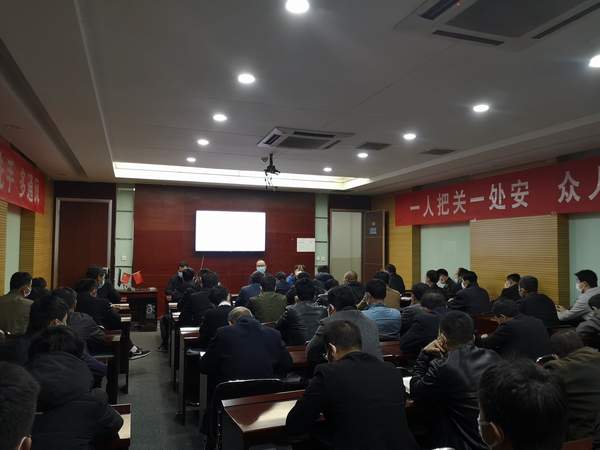 陜煤建設(shè)掘進(jìn)公司：基層普法為員工健康撐起保護傘