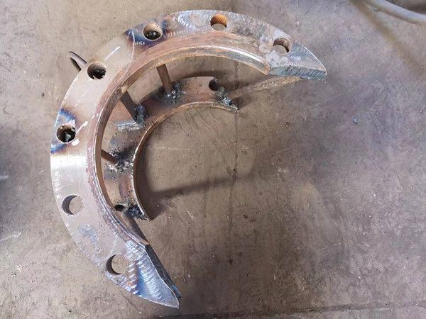 陜煤建設澄合分公司安裝三隊第二代《法蘭焊接找正模具》研制成功