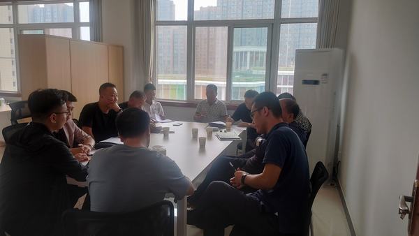 陜煤建設(shè)渭南分公司承建的渭南朝陽大街拆遷安置小區(qū)工程順利通過預(yù)驗(yàn)收