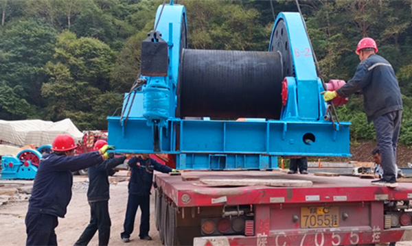 陜煤建設(shè)礦建三公司：積極組織施工設(shè)備，為新項(xiàng)目開工“保駕護(hù)航”